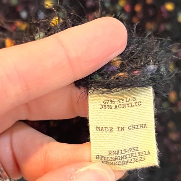 GIMMICKS by BKE Black Fuzzy Polka Dot Balloon Sleeve Sweater - Picture 9 of 12